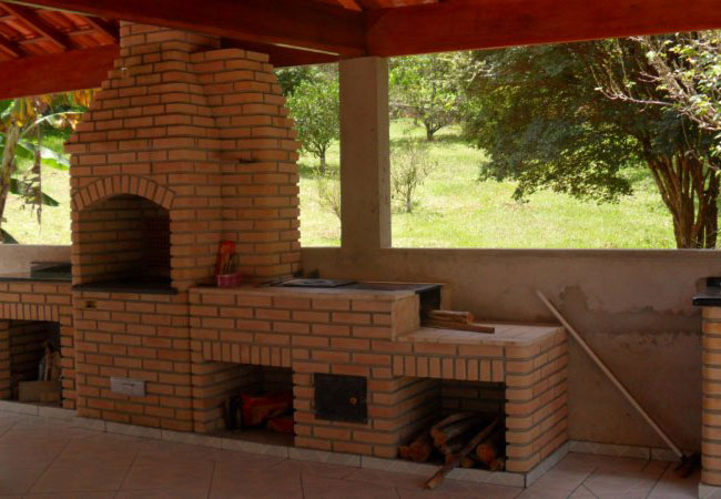Fotos de churrasqueiras, lareiras, fornos e fogão a lenha